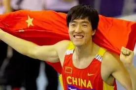 刘翔退赛不是因为伤病？孙海平事后流泪解释，如今刘翔已不在意图片