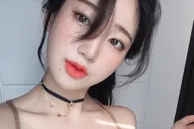 小说：我从小痴傻突然开窍，村花却依然把我当傻子对待，毫无避讳图片