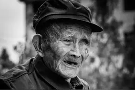 老兵因旧战伤摘除左眼，得知家人要去报销费用斥责：家里没钱吗？图片