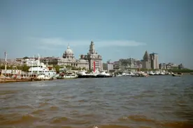 一线城市上海，80年代什么样？流行什么时髦衣服？图片