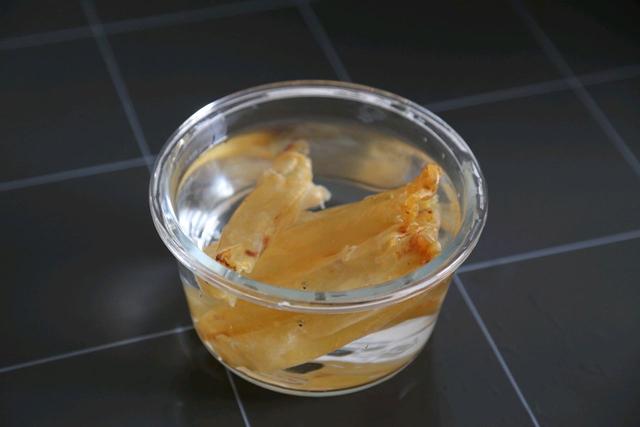 花胶鸡汤喉咙痛 2026年花胶鸡汤喉咙痛能喝吗