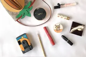 翻包记｜美容编辑必带补妆神器，没它我可不出门图片
