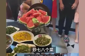 宇宙最强舅舅：带8个外甥过暑假，出门两辆车，洗澡排队1.5小时图片
