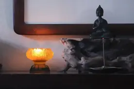 为啥不能对着寺院的佛像拍照，看完你就全明白了图片