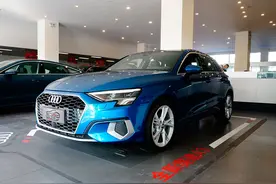 双屏座舱显科技 神仙组合内饰更带感 全新奥迪A3两厢实拍导购图片