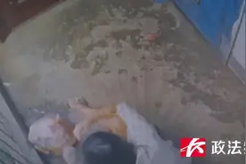 刑拘！女子深夜醉酒后倒在家门口，陌生男子趁机做出龌龊举动图片