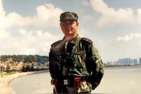 97年谭善爱向英国霸气宣言：你们可以下岗！9年后成基层社区民警图片