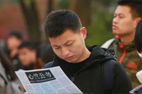 年薪高达18万的“铁饭碗”，待遇优厚且稳定，却少有学生报考图片