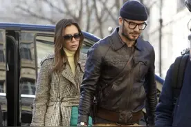 满脸皱纹依旧令人心动！贝克汉姆把黑色棉袄穿出高级感，颜值担当图片