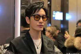 43岁黄晓明减肥成功爆肌照曝光　精壮肌肉网友纷纷留言点赞图片