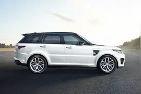 一个男人一辆SUV，当时面对奔驰GLS和路虎揽胜运动又如何选择！