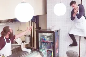 国外超能力恶作剧集锦！效果太逼真吓得路人怀疑人生！视频封面