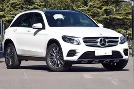 豪华A级奔驰SUV开挂来袭，36万起操控比Q5还精准外观美翻视频封面