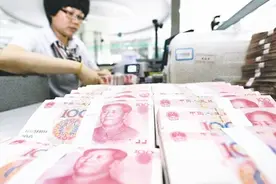 100万的人民币放在一起有多重？看完才知道，电视剧里是假的！