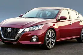 日系家用车集体暴走？换代天籁或搭配涡轮发动机加四驱？