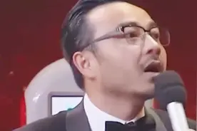 老外吐槽中国式找零，46块钱路费给你100块了，咋还要一块钱视频封面