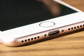 如何清理手机充电口的灰尘?一招教你搞定，获得双倍功效视频封面