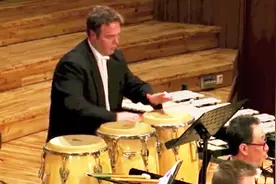 维也纳交响乐团演奏的印尼民间音乐南加里曼丹之歌与Jali jali视频封面