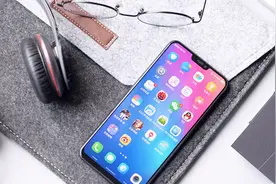oppoR15对比vivoX21，哪款更值得入手？听销售员说完，你就知道了