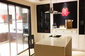 绝地求生：探访4AM战队基地，内部装饰高大上视频封面