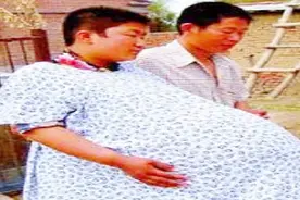 38岁怀孕生二胎，得知孩子的数量和性别，老公坐在地上愁哭啦！视频封面