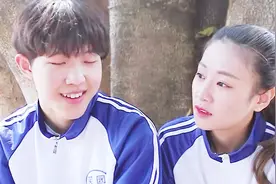 好友说当一个女生愿意和你对视18秒的时候，就证明她也喜欢你