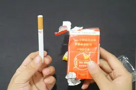 原来这才是软包装香烟的正确拆开法，白抽了这么多年的烟了