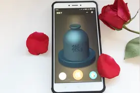 现在酒吧的小姐姐都是这样玩骰子的 不会你就落伍啦！