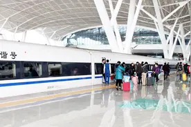 为什么同一趟列车会有两个车次号？说出来你都不信，里面还有门道视频封面