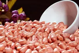 花生保存不好容易发霉腐烂？教你一个妙招，放点它轻松解决