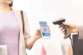 付款时，一不小心扣错卡里的钱！教你一步调整扣款循序！