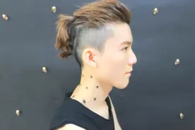 男生发型如何不剪也可以很有型？小马尾发型技巧你不能不会！