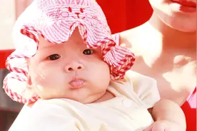 宝宝1周岁生日，爸妈合唱一曲《宝贝》，暖心了！