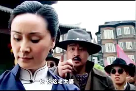 母亲替儿子比武被对手瞧不起，谁知她是绝顶高手几招就把对方打趴视频封面