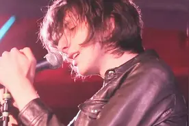 <You>你的故事，我的故事安静的听