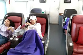 第一次坐高铁商务座，感觉很不错！视频封面