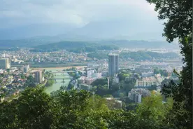 云南靠近越南的这个县城，经济十分繁荣，难怪越南姑娘想定居视频封面