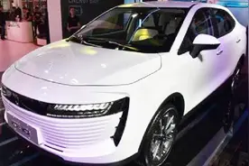 时隔8年长城再次推出轿车，内饰让别克无地自容，颜值对标帝豪GL