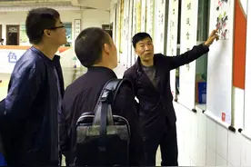 钟山区七小举办“庆六·一”暨课题成果展图片