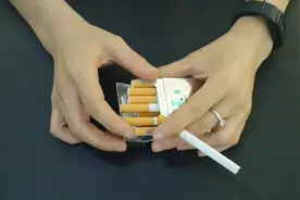 递烟也是有讲究的，学会这样递烟有面子，亲朋好友对你刮目相看