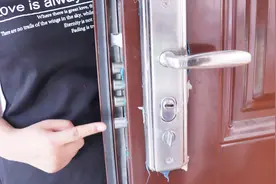 最安全的锁门妙招，这样锁门不管谁从外面都打不开，有钥匙也白搭