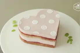 心形草莓提拉米苏蛋糕