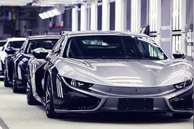 国产再次震撼世界！中国“法拉利”终于量产，一看车标，就你了！