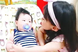 有姐姐的孩子是个宝！弟弟放心 姐姐会保护你的~