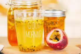 夏天必备的百香果柠檬蜜！又美白又养颜～