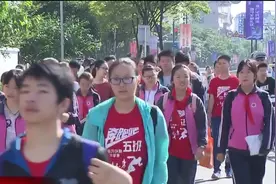 上海家里孩子中考的注意了！2018年学校招生最低投档分数线公布视频封面