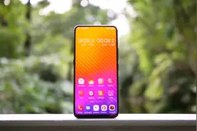 OPPO Find X和vivo NEX，为何都取消了microSD卡扩展功能？视频封面