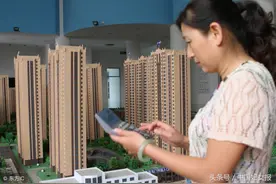 姐妹合资为弟买婚房：被爱“绑架”的女儿图片
