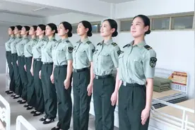美海军发布最新女兵发型标准！网友：“还是中国女兵好看！”