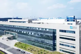 国产崛起，有望超越三星，为华为供应100万块屏幕视频封面